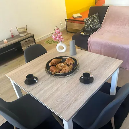 A Quartier Horte Neuve Ναρμπόν